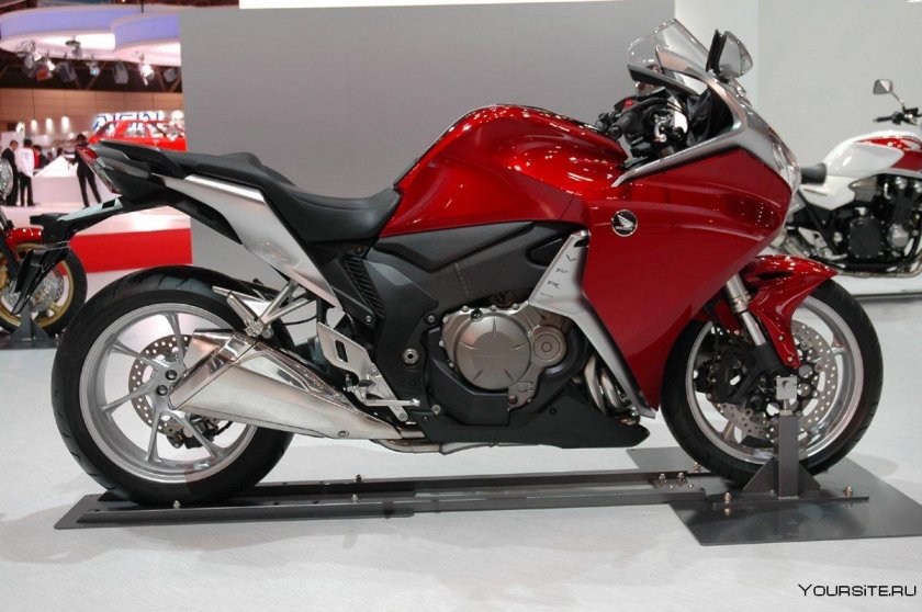 Хонда ВФР 1200