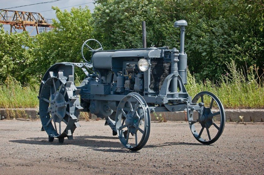 Фордзон-Путиловец трактор универсал