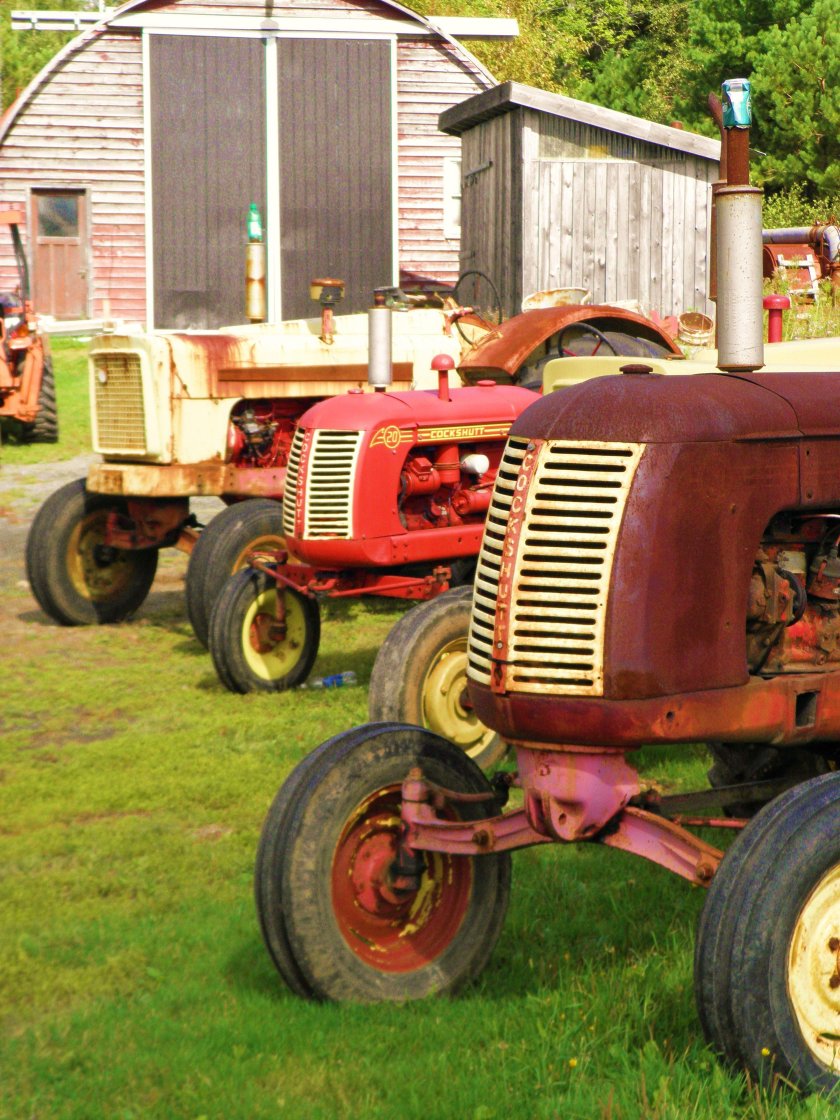 Кантри лайф трактор