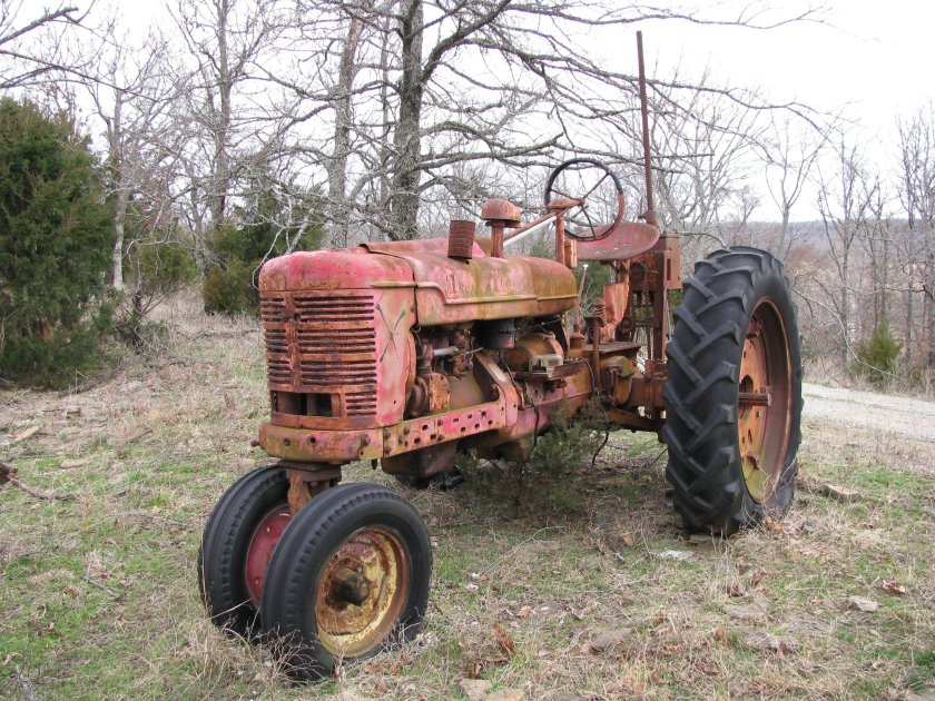 Трактор farmall старый
