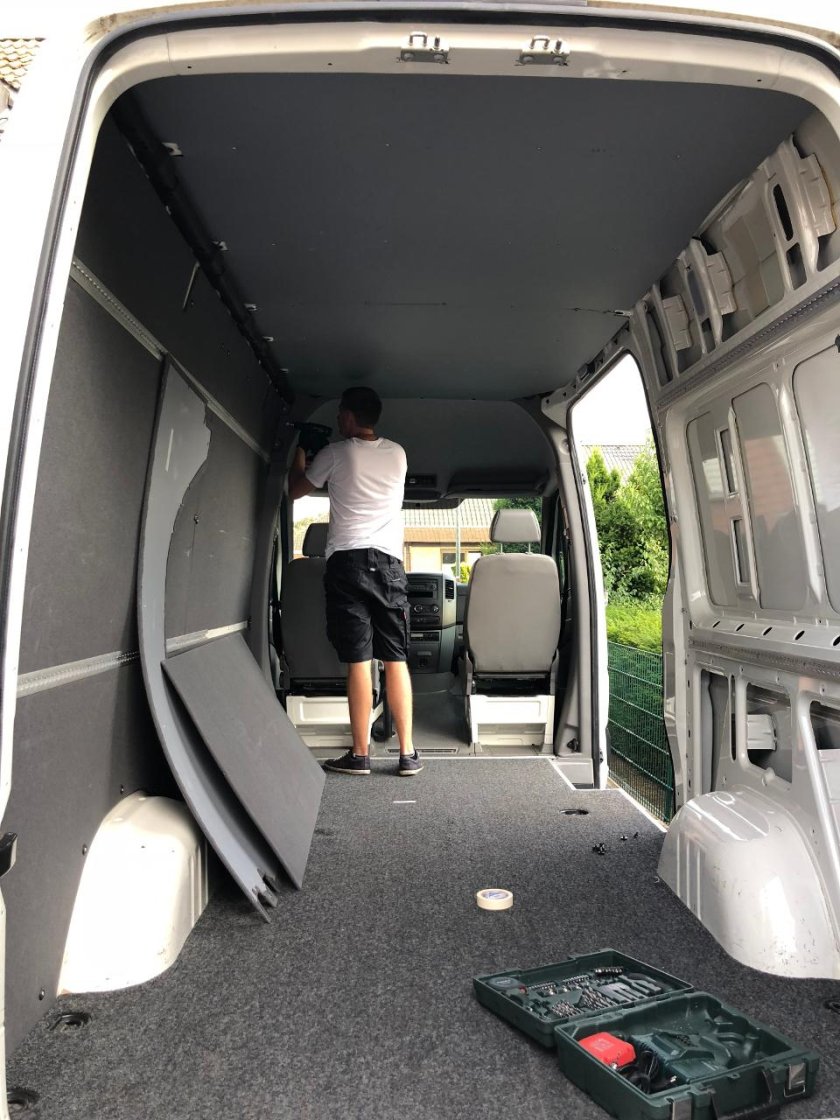 VW Crafter inside