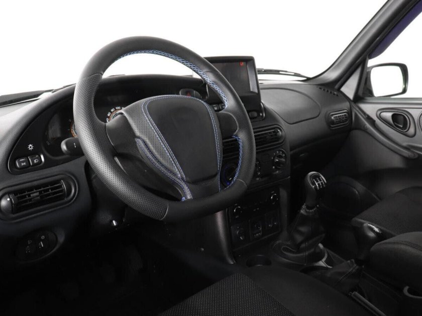 Нива 2023 салон