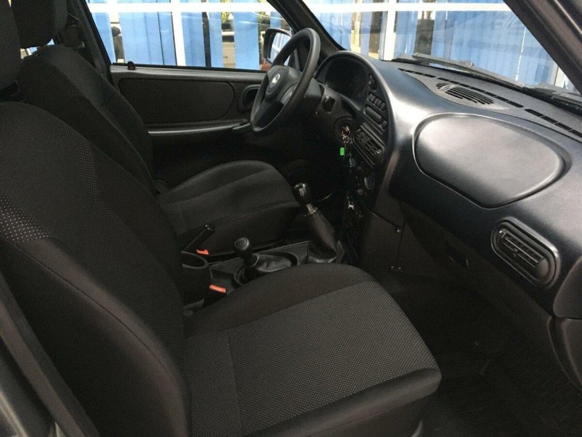 Chevrolet Niva 1.7 MT Special Edition 2017 салон