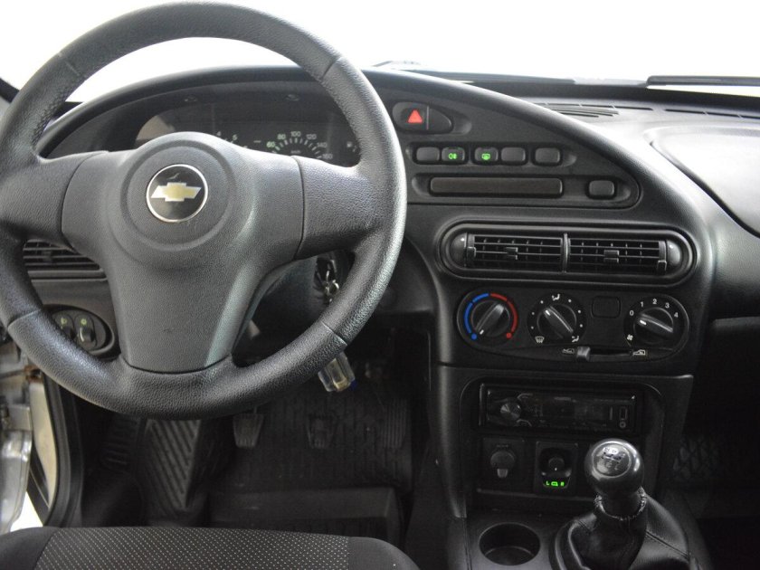 Chevrolet Niva 2004 салон