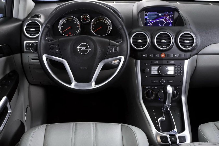 Опель Антара 2.2