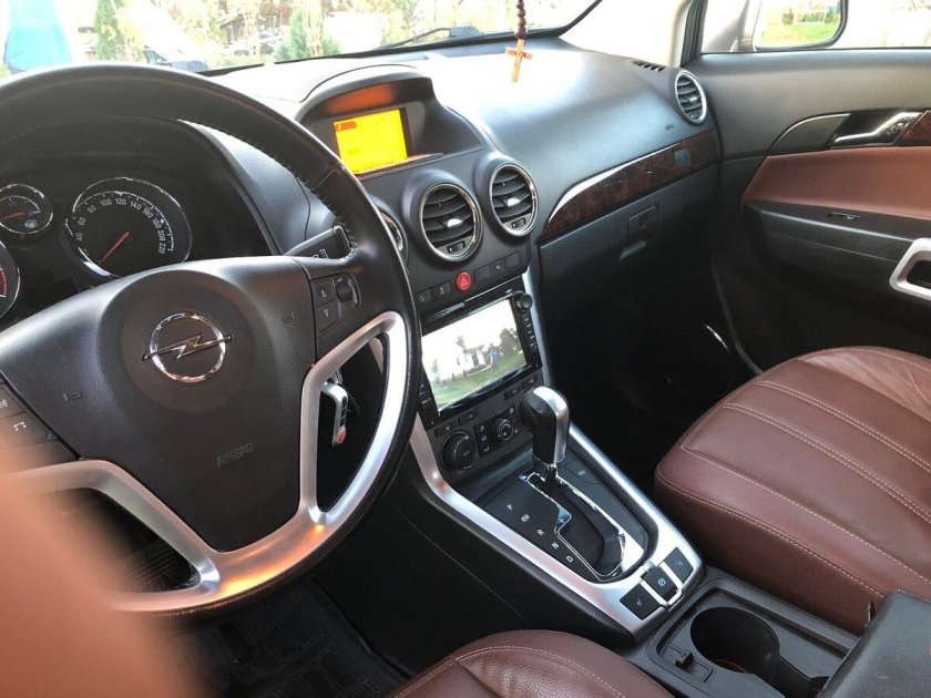 Opel antara 2008 салон