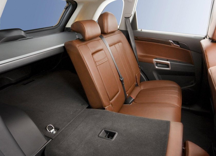 Опель Антара 2010 салон