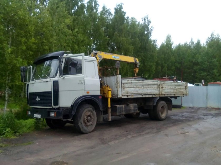 МАЗ 5336 бортовой манипулятор