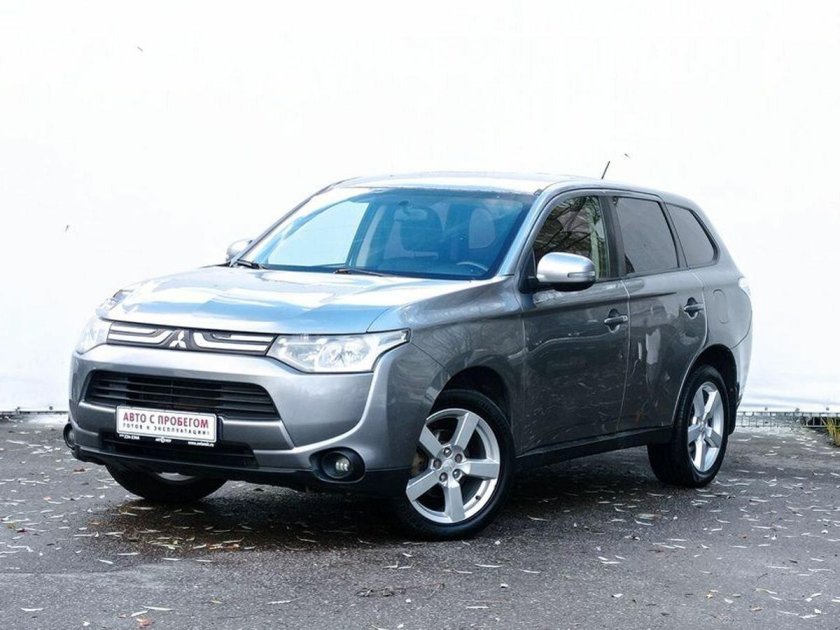Mitsubishi outlander iii 2014