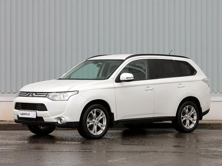 Mitsubishi Outlander 2013
