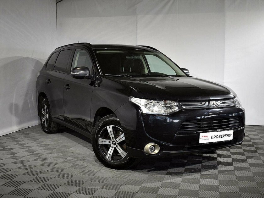 Митсубиси Аутлендер 2012 черный