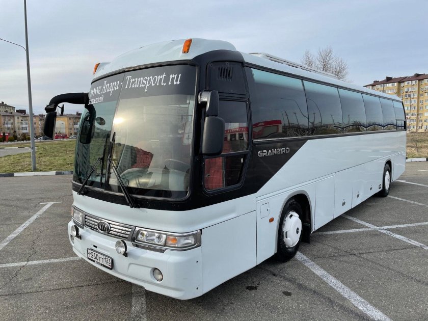 Хундай Юниверсал автобус