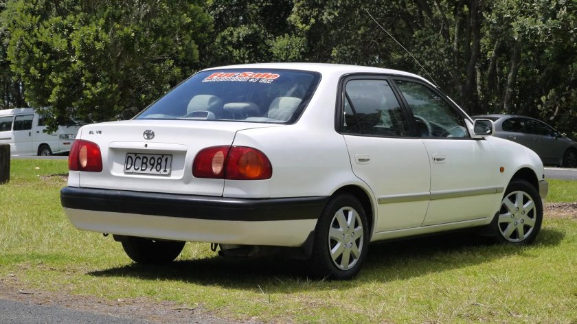 Тойота Corolla 1999