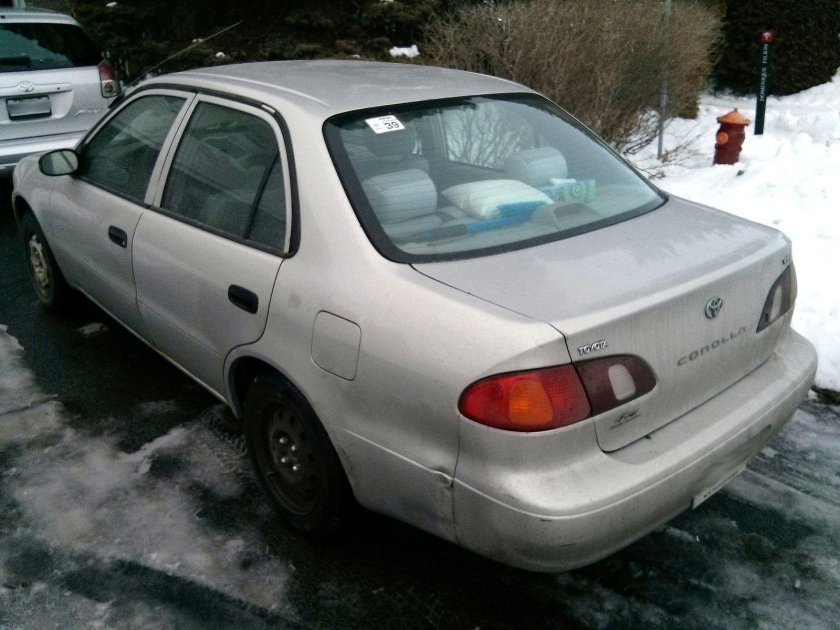 Toyota Corolla ce110 1999