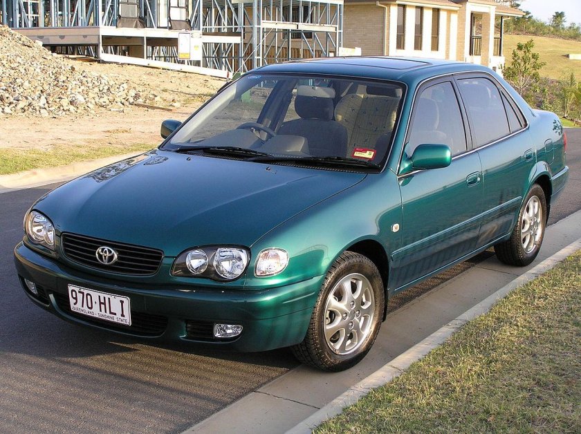 Toyota Corolla 1999 седан