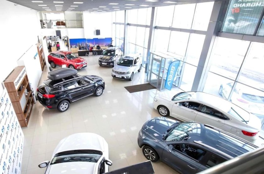 Автосалон китайских автомобилей
