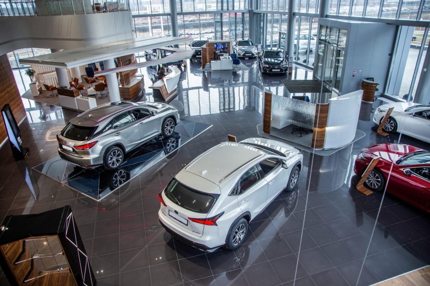 Шоу рум автосалона