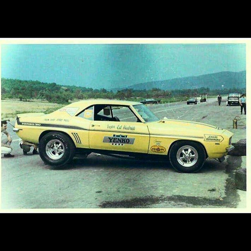 1969 Chevrolet Camaro Drag Racing
