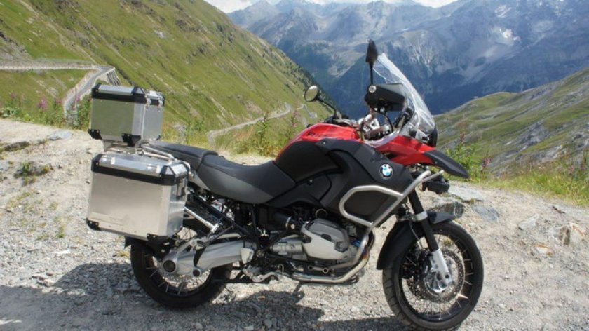 БМВ р1200гс адвенчер