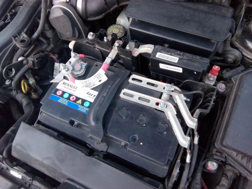 Аккумулятор Renault Fluence 1.6