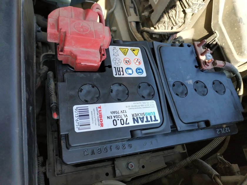 Renault Sandero Stepway аккумулятор