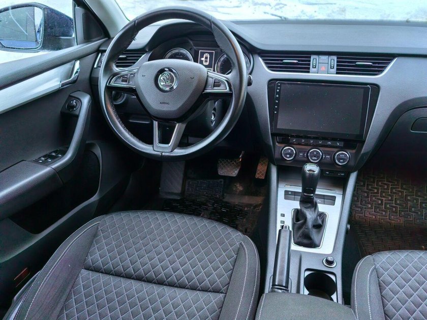 Шкода октавия а7 амбишн комплектация