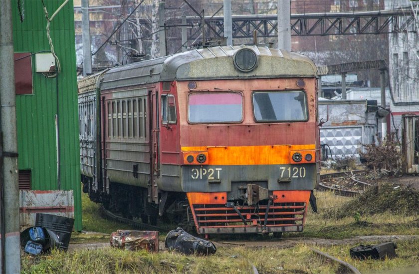Эр 2 т электропоезд