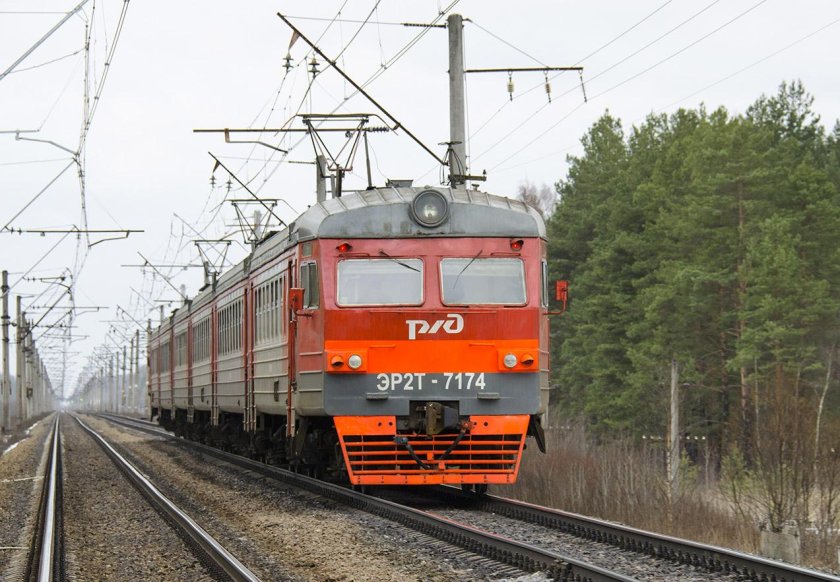 Электричка 131 разъезд Генерала Омельченко СПБ