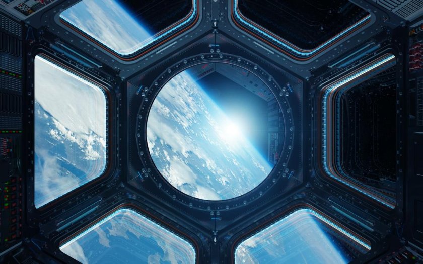 Космос из иллюминатора космического корабля