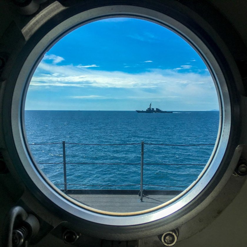 Иллюминатор корабля