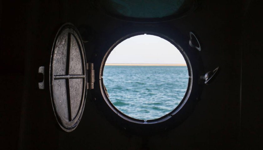 Иллюминатор подводной лодки