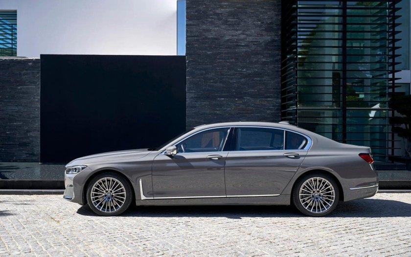 БМВ 7 Лонг 2020