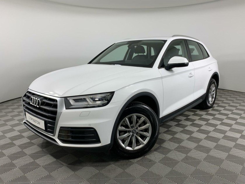 Ауди 2019 года легковая белая