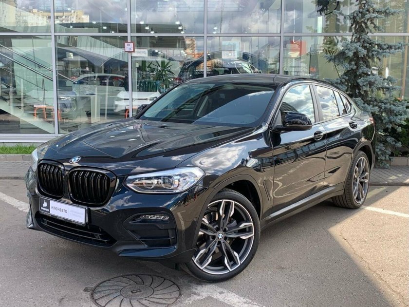BMW x4 черный сапфир