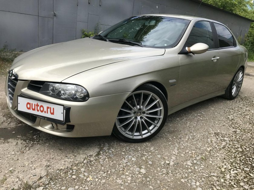 Alfa Romeo 156