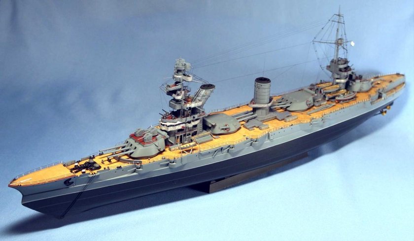 Советский линкор Марат звезда