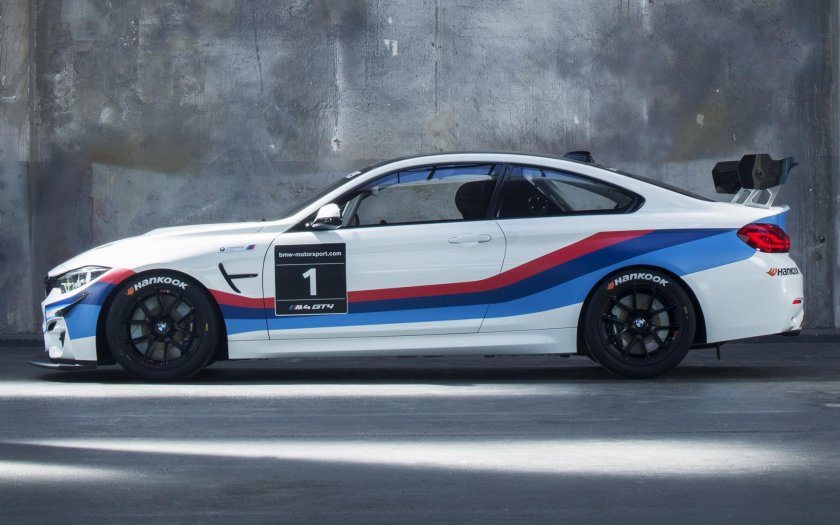 BMW m4 gt4