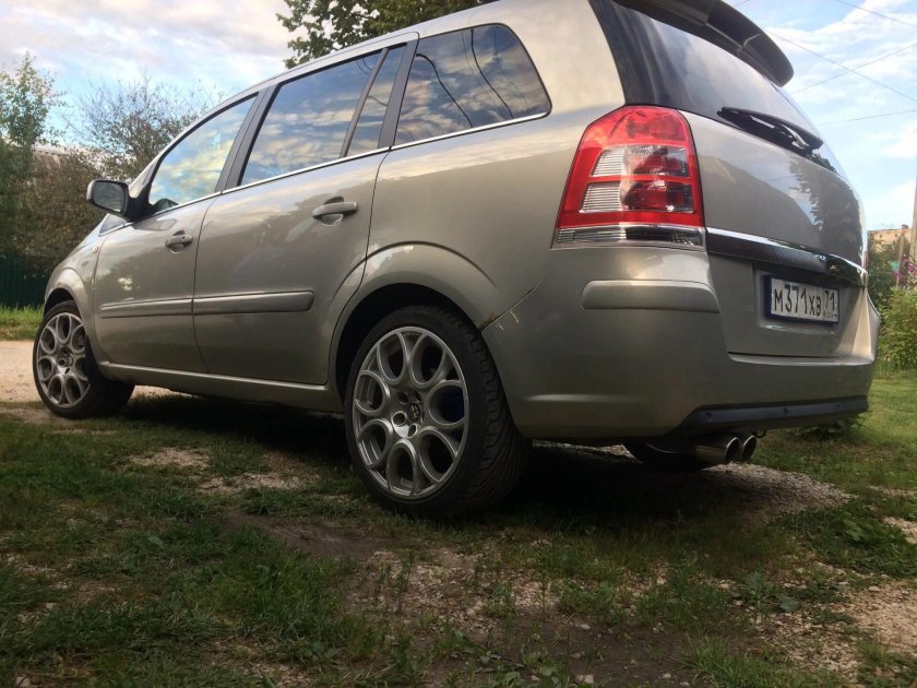Opel Zafira колеса 18