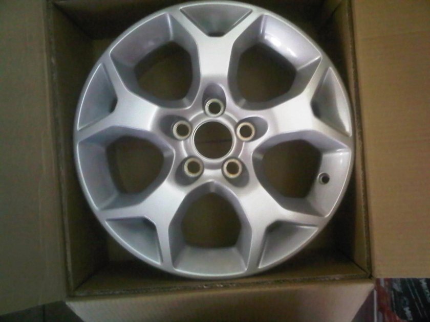 Диск Опель Зафира r16