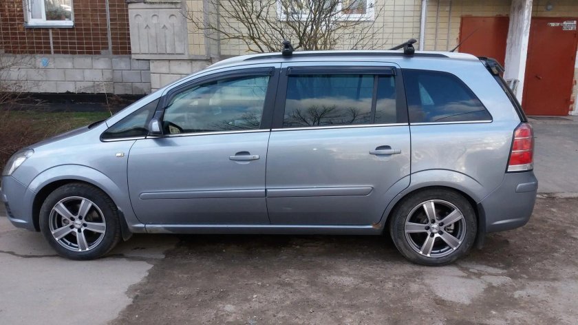 Диски на Опель Зафира