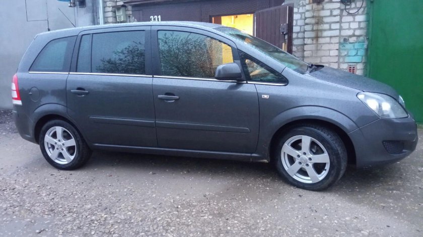 Диски на Опель Зафира