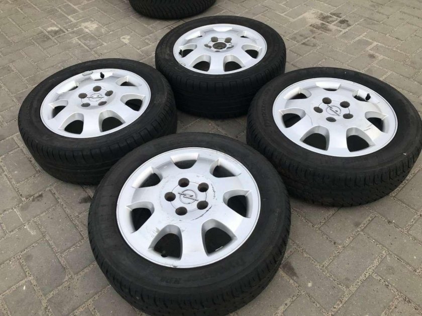 Диски на Опель Зафира