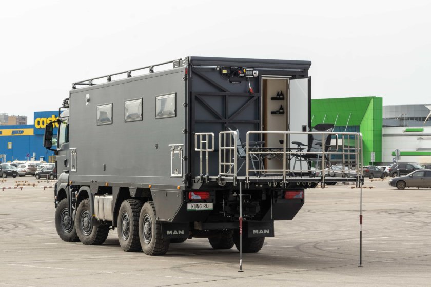 Man 8x8 автодом