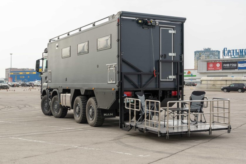 Man 8x8 автодом