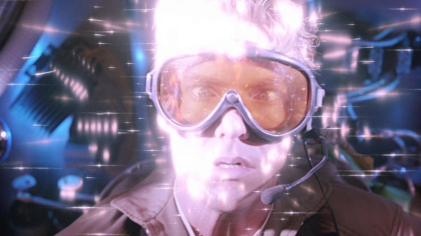 Внутреннее пространство фильм 1987 постер