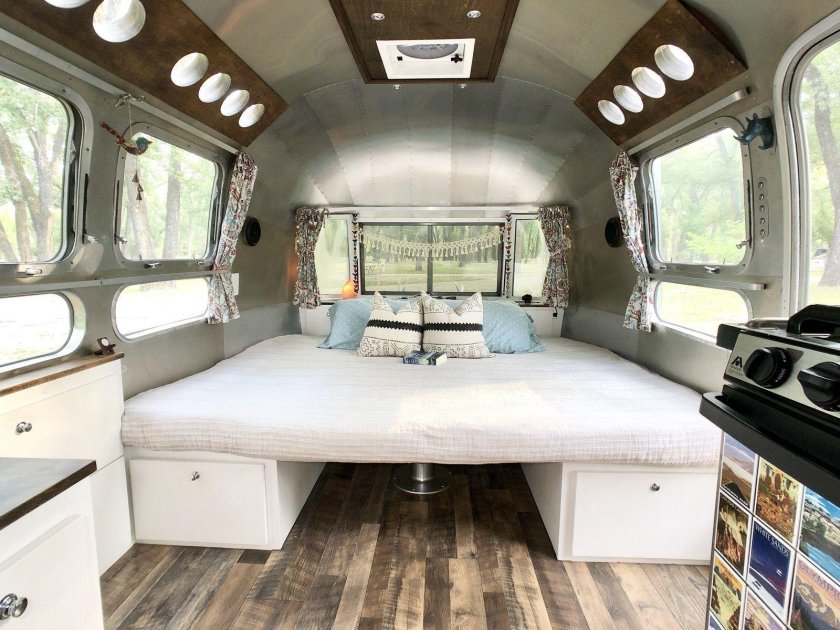 Airstream 1972 года