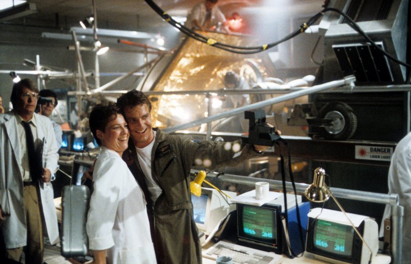 Деннис Куэйд внутреннее пространство