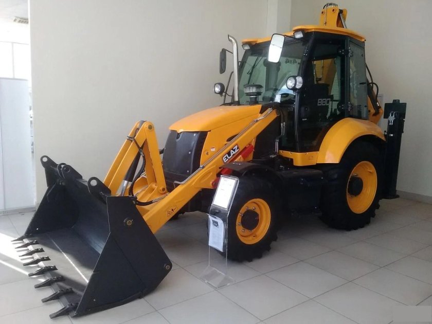 Экскаватор-погрузчик ЕЛАЗ bl880