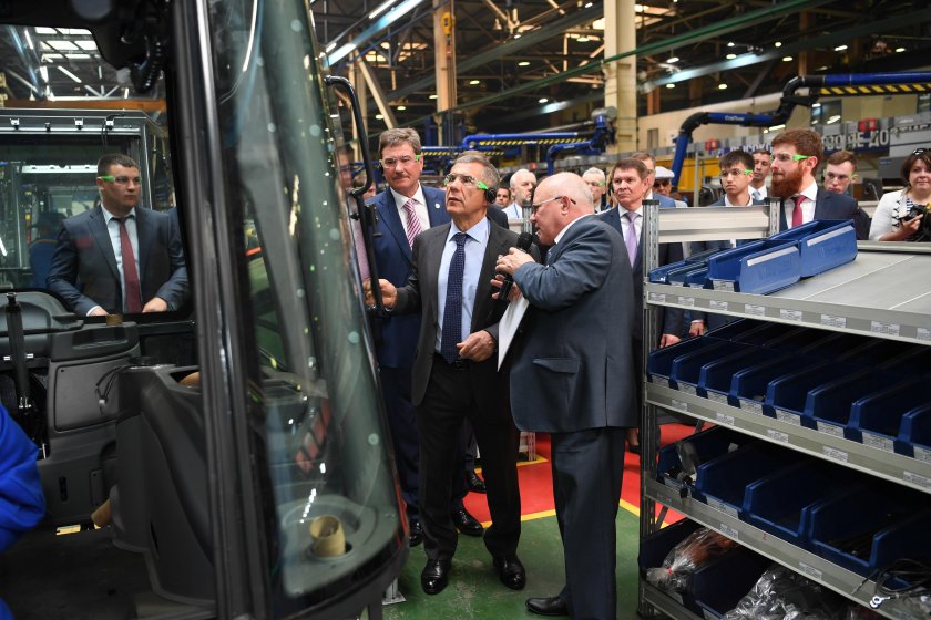 Елабужский автомобильный завод елаз