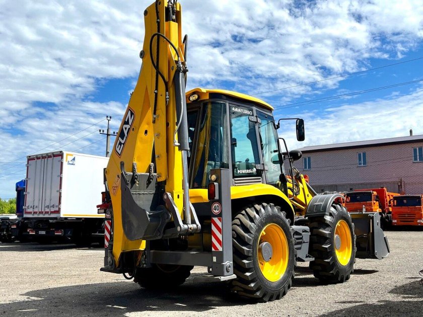 Экскаватор-погрузчик Elaz-BL 888